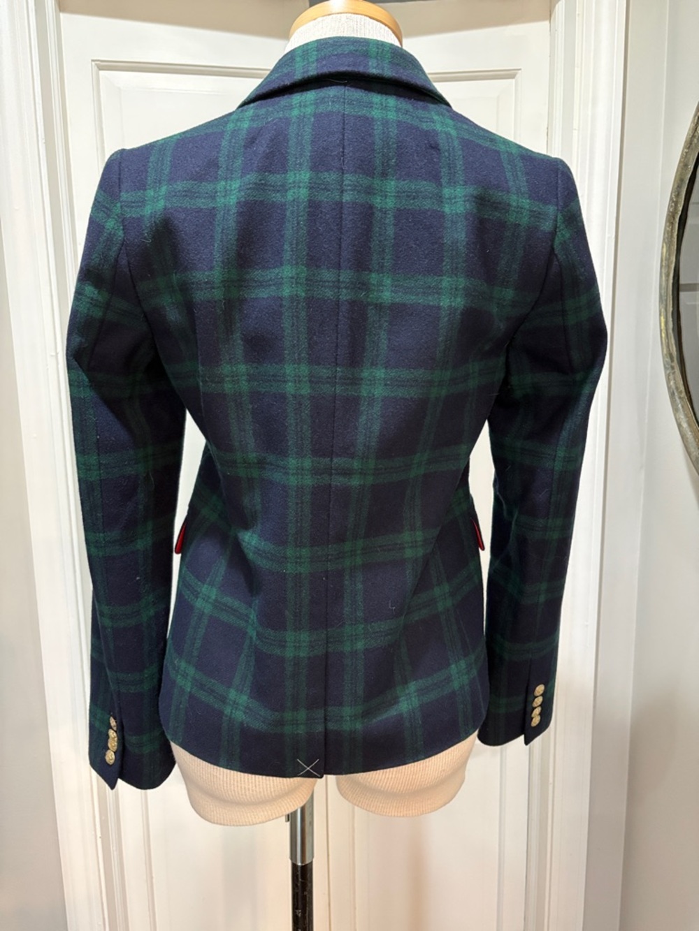 J Crew sz 4 wool green and blue plaid blazer with gold crested buttons - Picture 5 of 11